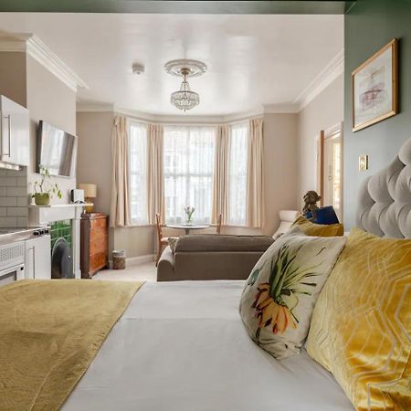 Deco Studio: King bed, kitchenette, stylish&comfortable Hove Exterior foto
